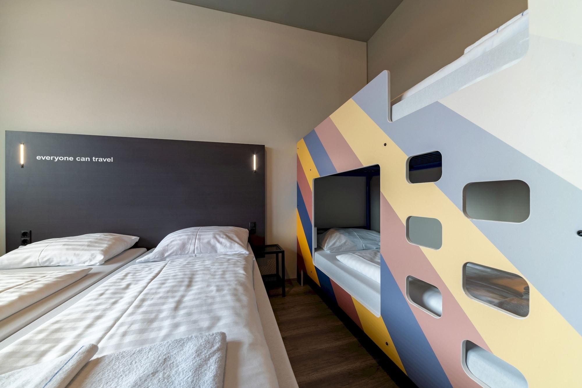 A&O Amsterdam Zuidoost Hostel Exterior photo